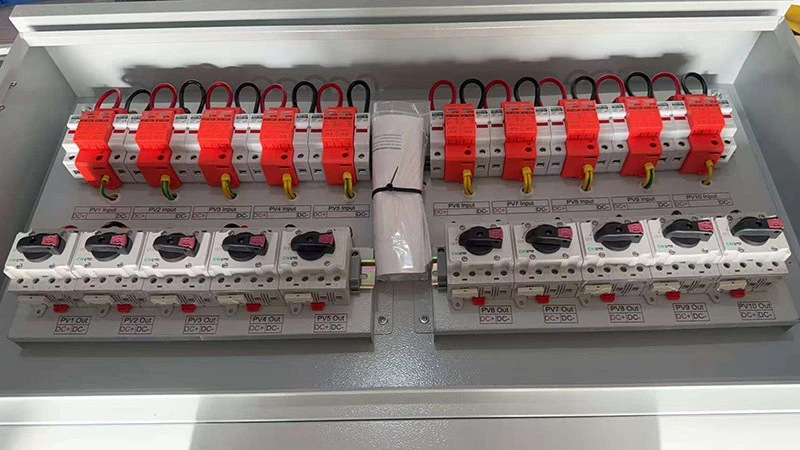 Solar Accessories Circuit Breaker Surge Protector Holder DC Box 1000V Combiner Box All in One Box Solar Accessories Circuit Breaker Surge Protector Holder DC Box 1000V Combiner Box All in One Box