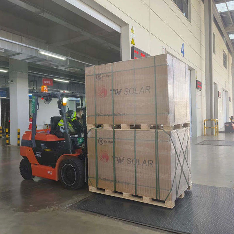 Tier 1 Solar Panels Tongwei TW JA Longi Jinko Trina N Type Topcon Bifacial Solar Panels 700w 710w 715w 720w Tier 1 Solar Panels Tongwei TW JA Longi Jinko Trina N Type Topcon Bifacial Solar Panels 700w 710w 715w 720w